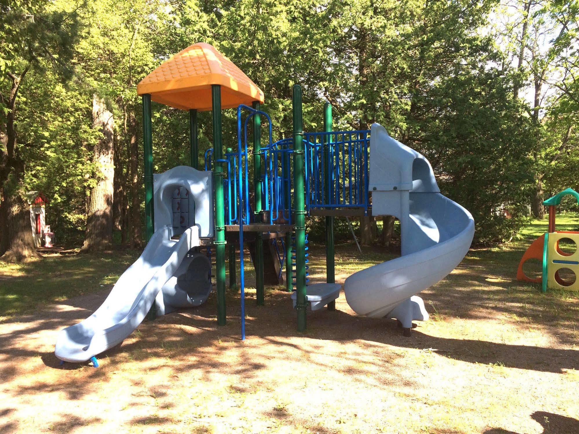 Balsam Resort Fenelon Falls 외부 사진
